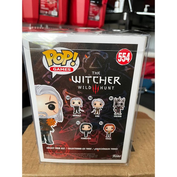 Funko Pop! The Witcher (Wild Hunt): Geralt (GITD) - Picture 9 of 14